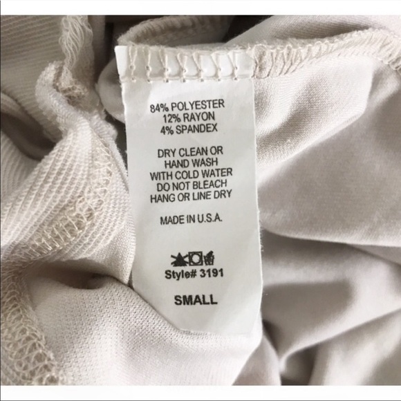 𝅺Entro Distressed Cold Shoulder Long Sleeve Turtleneck Top Cream Size Small - Picture 5 of 7